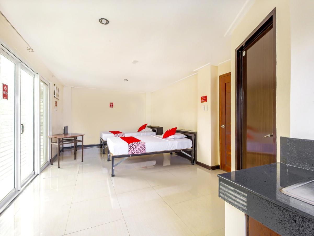 Oyo 842 City Smiles Apartelle San Juan  Екстер'єр фото