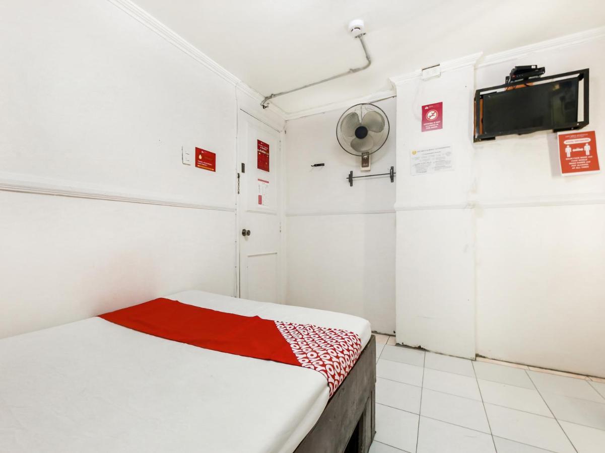Oyo 842 City Smiles Apartelle San Juan  Екстер'єр фото