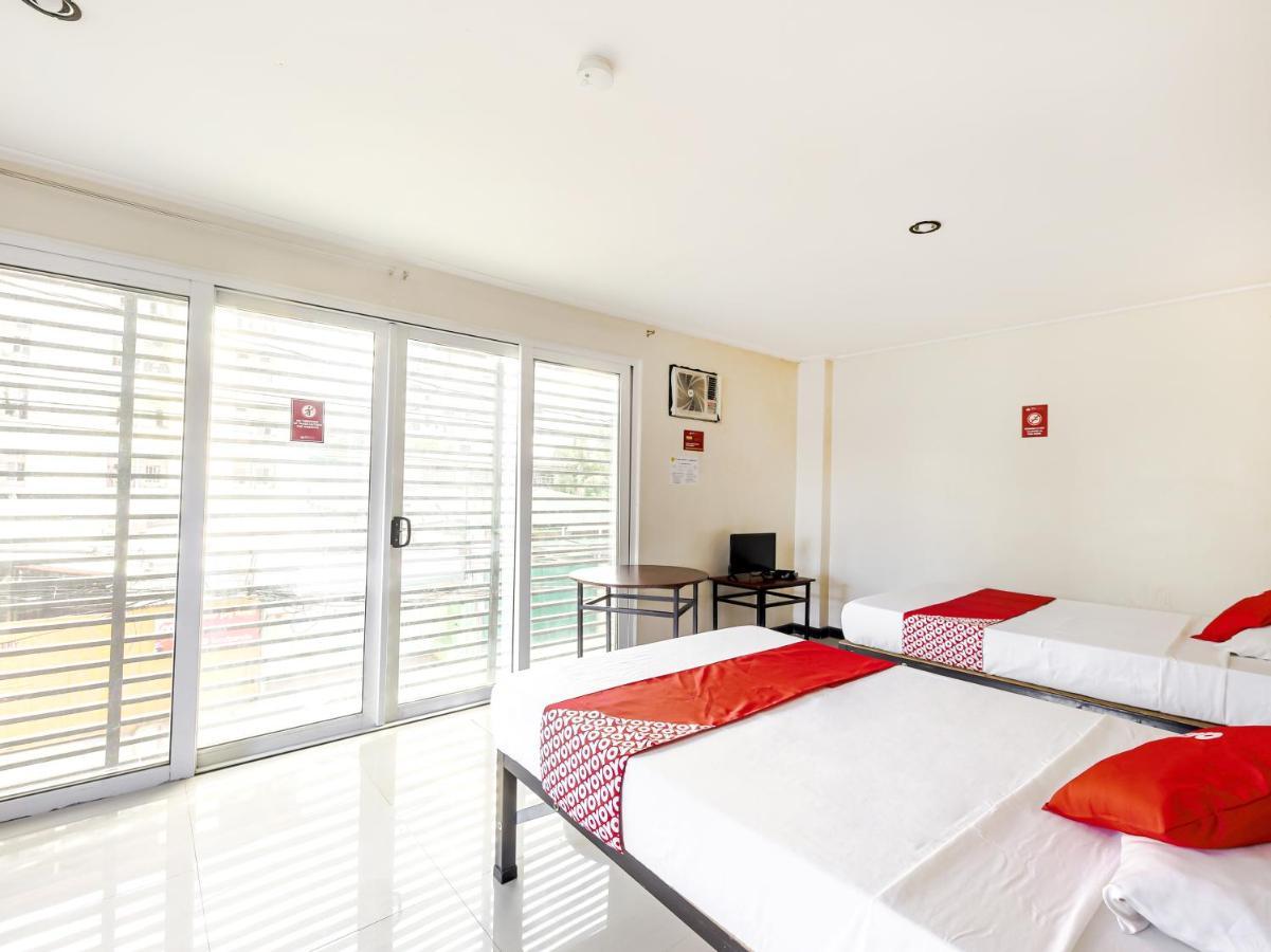 Oyo 842 City Smiles Apartelle San Juan  Екстер'єр фото