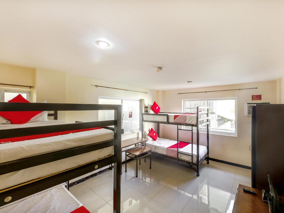Oyo 842 City Smiles Apartelle San Juan  Екстер'єр фото