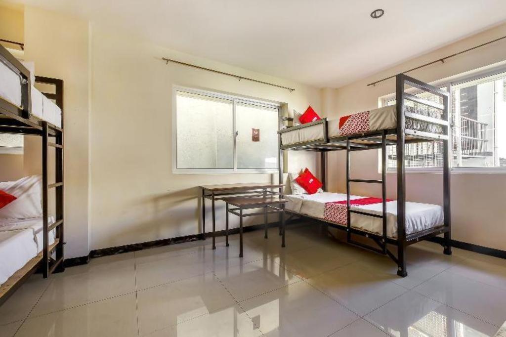 Oyo 842 City Smiles Apartelle San Juan  Екстер'єр фото